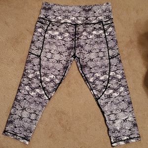 ZYIA Active Cobra Metallic Capris
